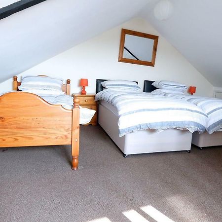 The Crows Nest Holiday Home Burry Port Bagian luar foto