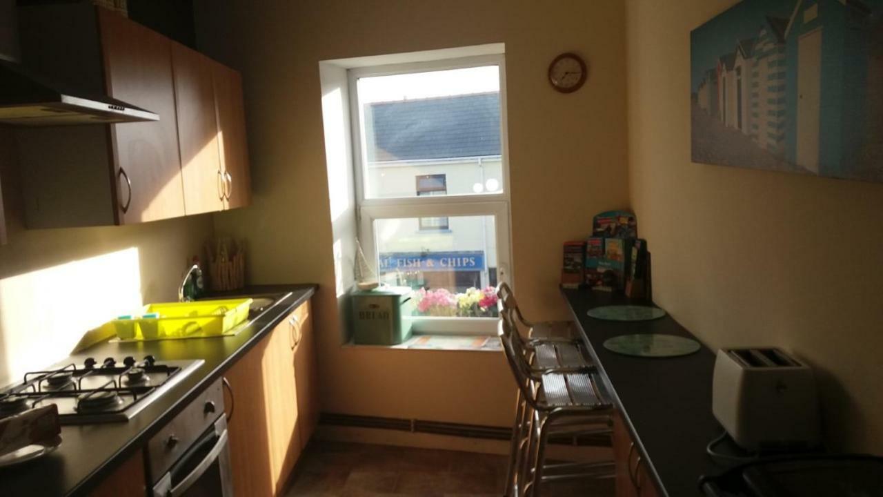 The Crows Nest Holiday Home Burry Port Bagian luar foto