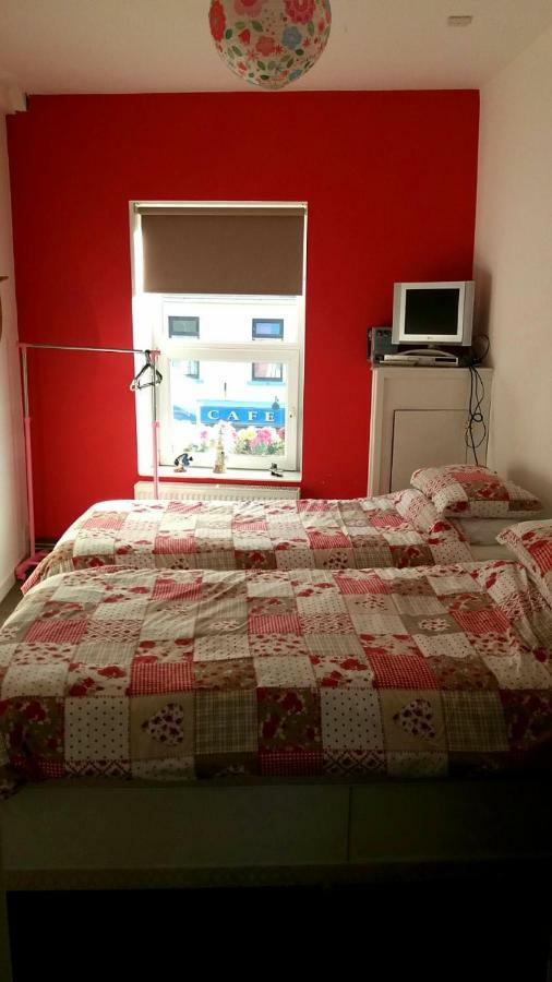 The Crows Nest Holiday Home Burry Port Bagian luar foto