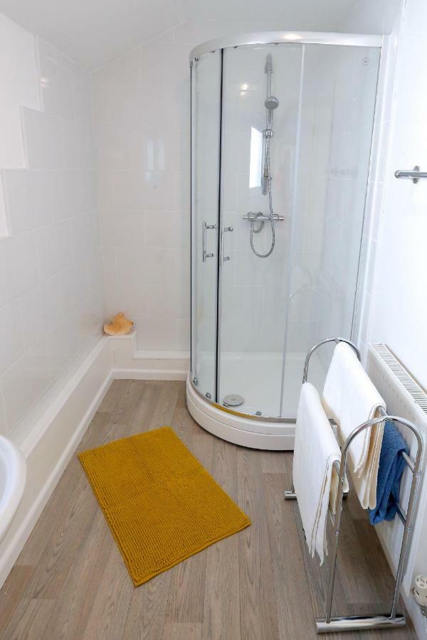 The Crows Nest Holiday Home Burry Port Bagian luar foto